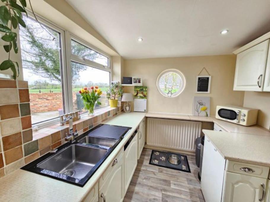 Holme Lodge Cottage เทิร์สก์ ภายนอก รูปภาพ