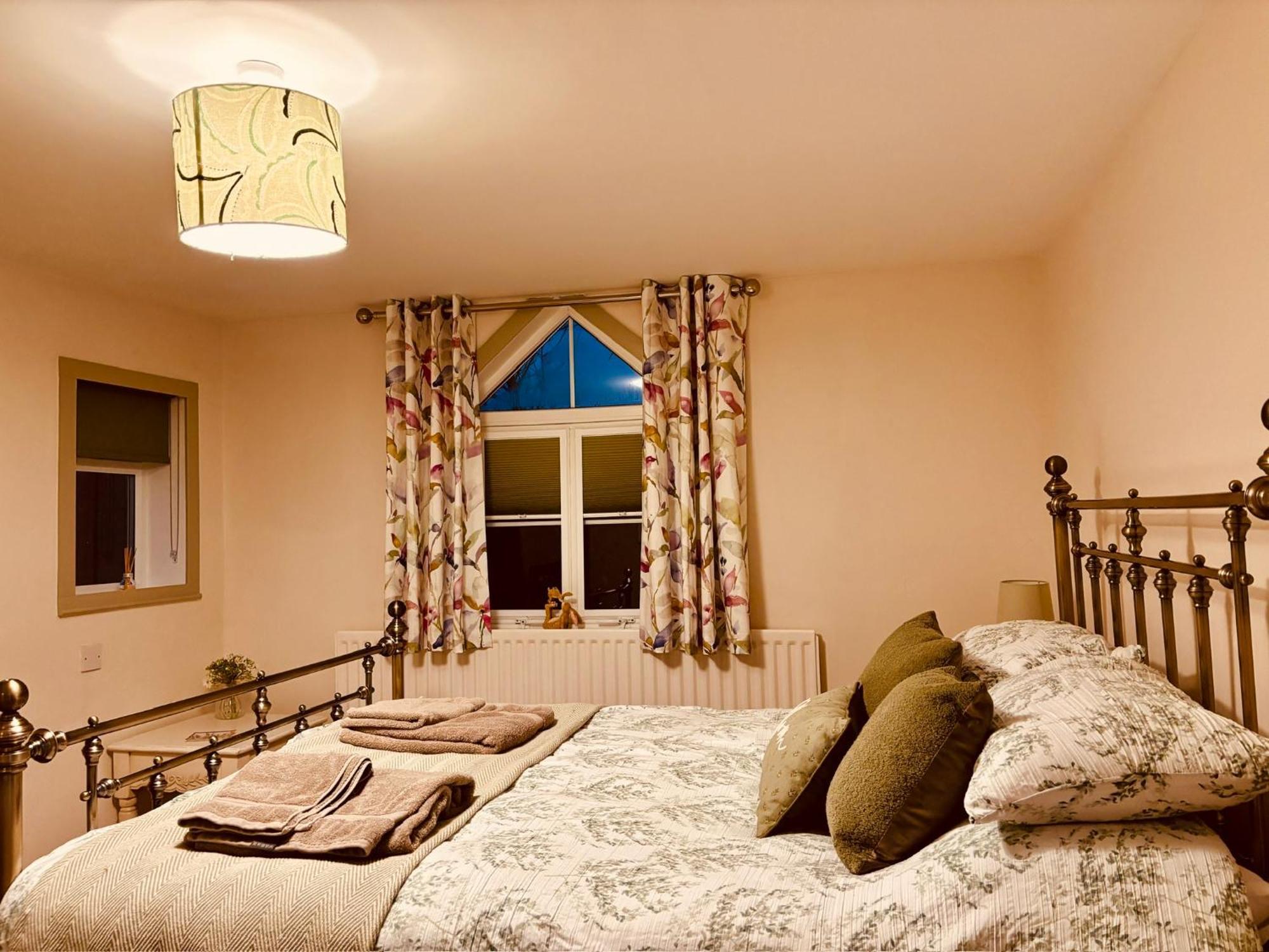 Holme Lodge Cottage เทิร์สก์ ภายนอก รูปภาพ